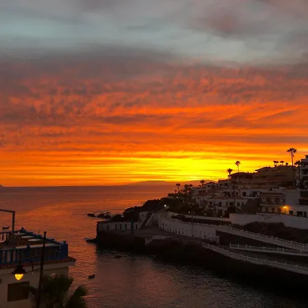 Olivia Sunset Blanco * Puerto de Santiago (Tenerife)