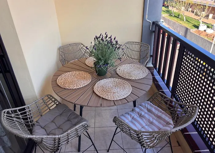 아파트 Olivia Sunset Blanco