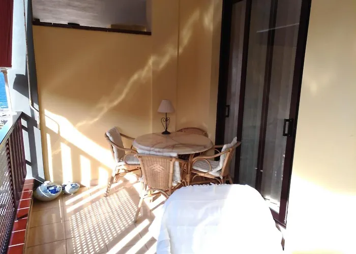 Olivia Sunset Blanco דירה